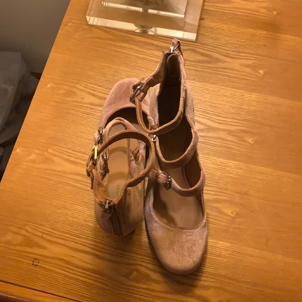 Pink heels